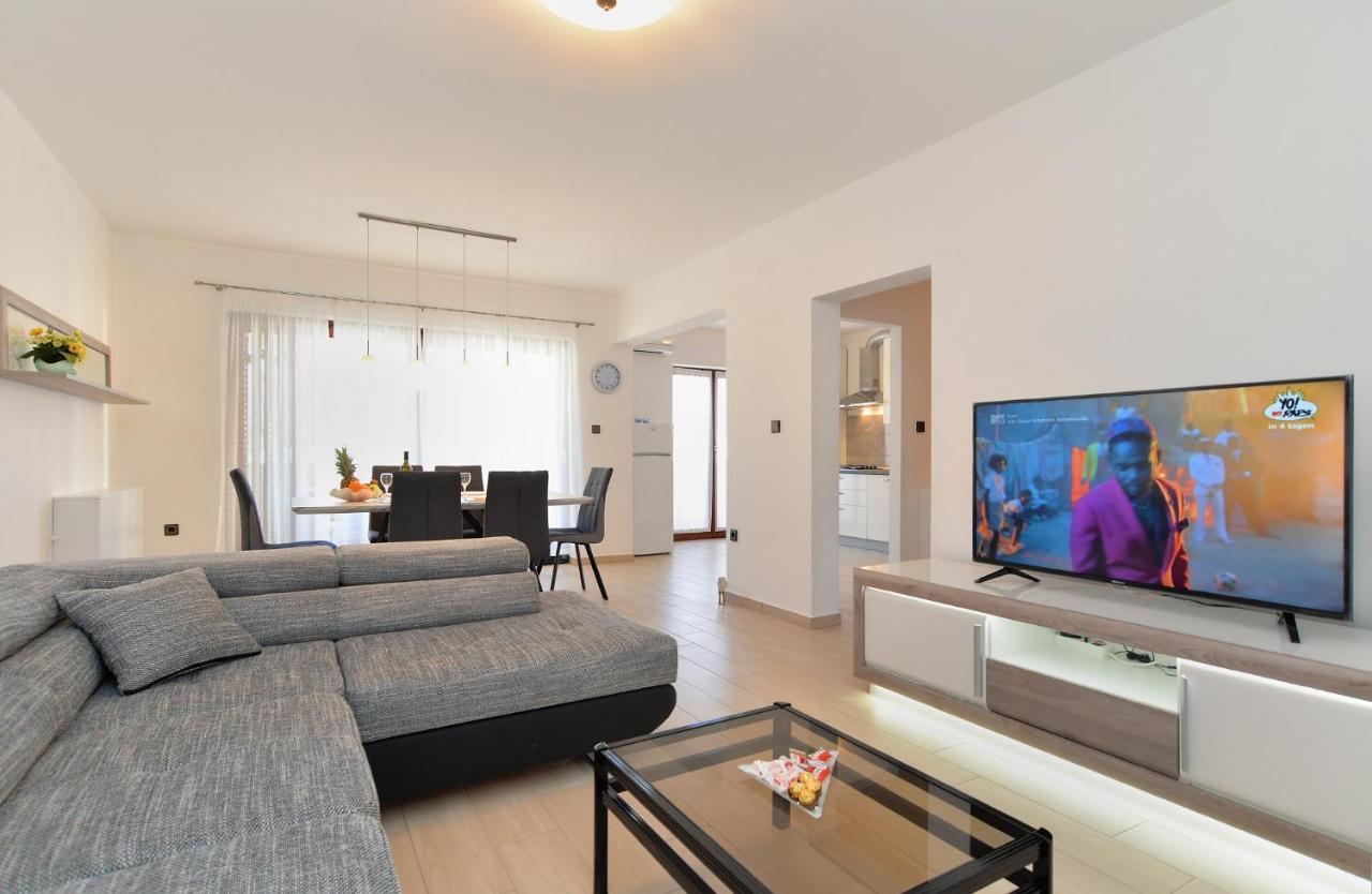 Villa House Pula 2080 Esterno foto