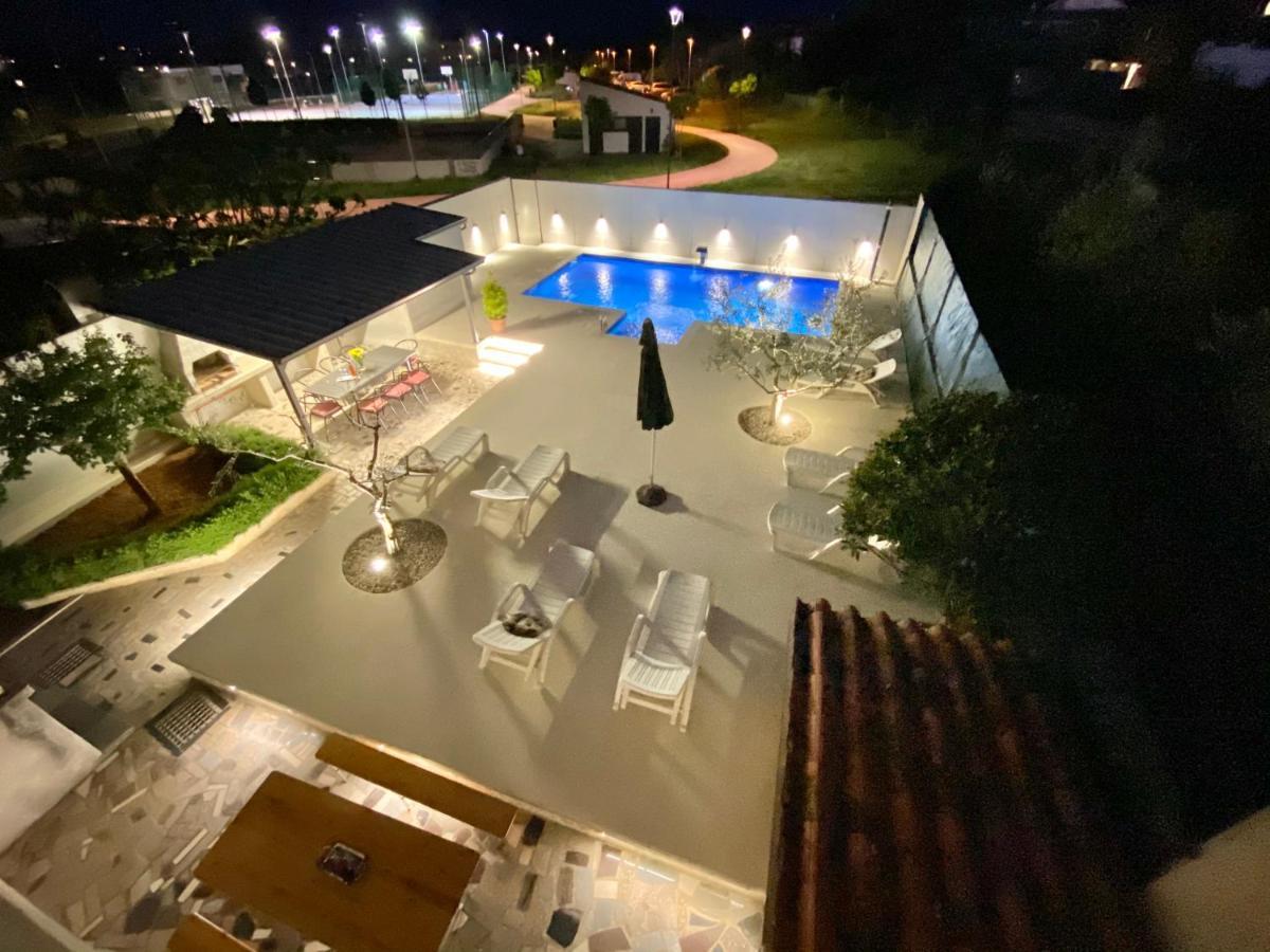 Villa House Pula 2080 Esterno foto