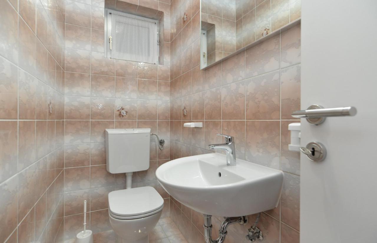Villa House Pula 2080 Esterno foto
