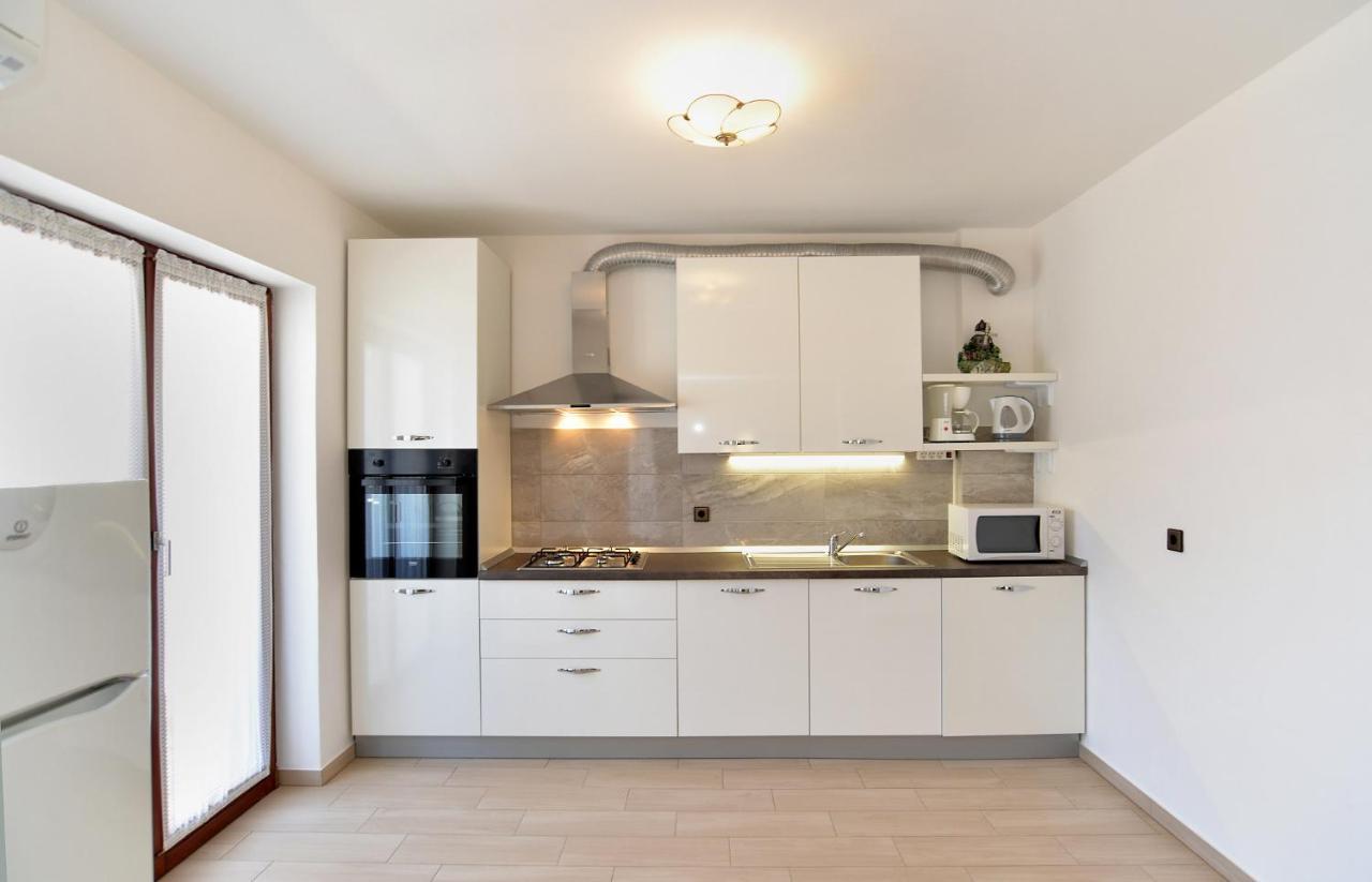 Villa House Pula 2080 Esterno foto