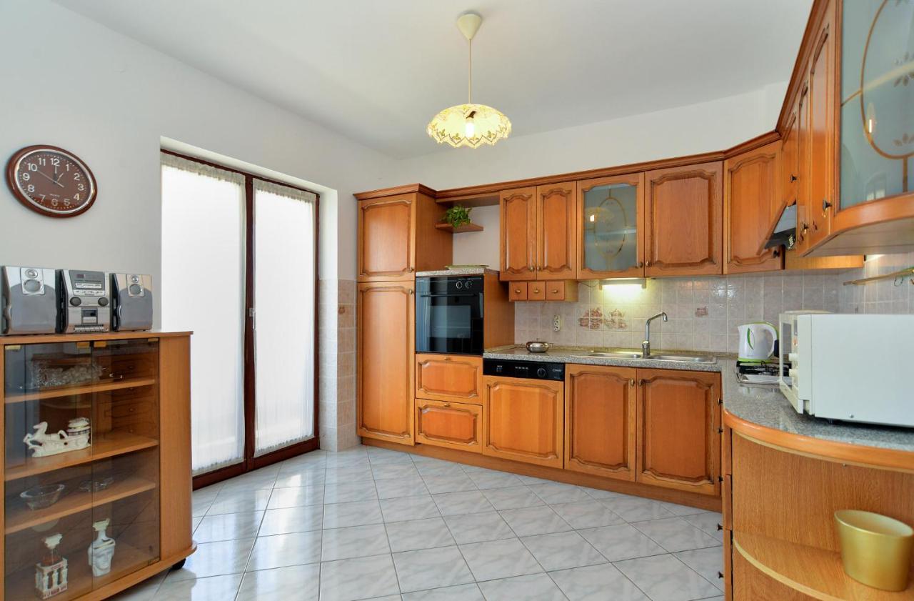 Villa House Pula 2080 Esterno foto