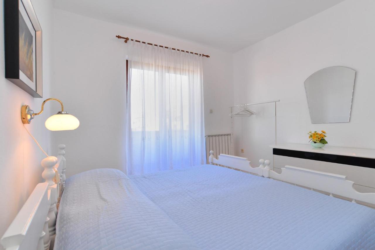 Villa House Pula 2080 Esterno foto